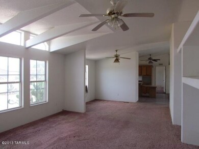 022-208960 living area 2