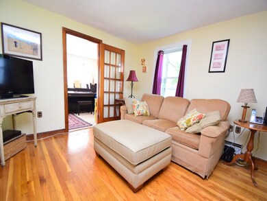 25 Haverford St, Jamaica Plain, MA 02130 - photo 2