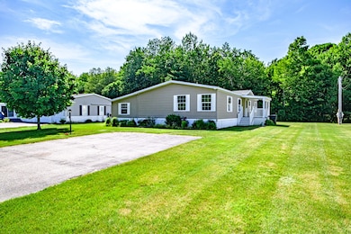 3 Windsor Dr, Alfred, ME 04002 - photo 2