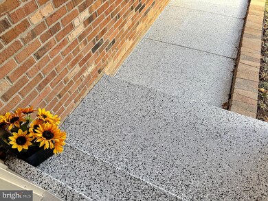 401 Butternut Ct, La Plata, MD 20646 - photo 5