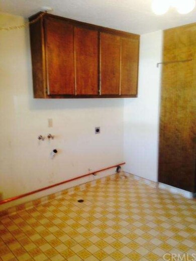 12690 Fairway Rd, Victorville, CA 92392 - photo 6