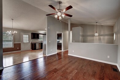 1326 Meadow Creek Ln, Jonesborough, TN 37659 - photo 7