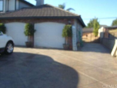 2 car attach garage ,