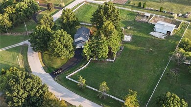 17755 W 182nd St, Olathe, KS 66062 - photo 3