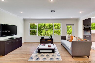 Light and Bright Family Room