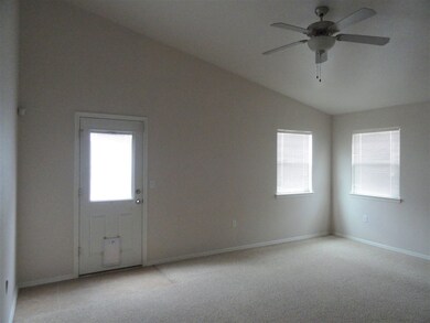 921 Larkspur Ave, Alamogordo, NM 88310 - photo 5