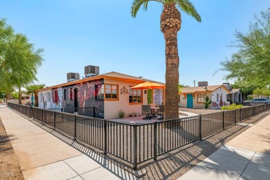 1469 E Fillmore St-large-002-024-1469 E