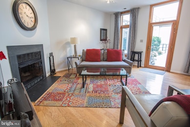 1313 Vermont Ave NW unit 12, Washington, DC 20005 - photo 2