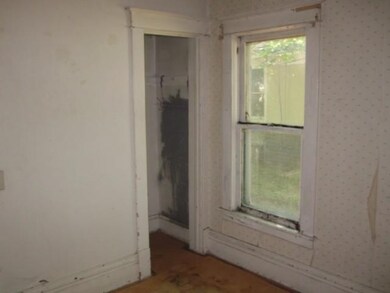 OA-21-8557-h2508214AM-Interior