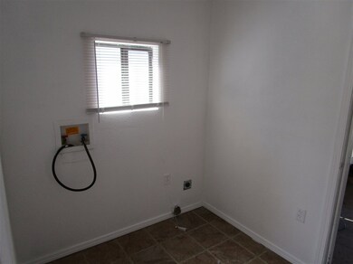 604 Ridgecrest Dr, Alamogordo, NM 88310 - photo 6