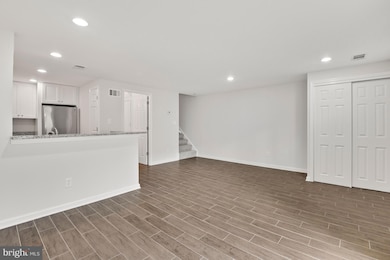 9391 Chadburn Place, Montgomery Village, MD 20886 - photo 4