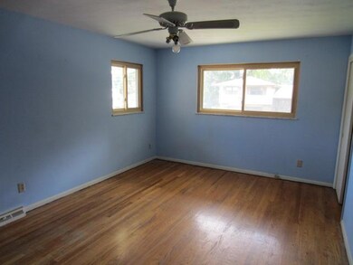 1425 Lonsdale Rd, Columbus, OH 43232 - photo 4