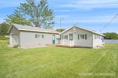 469 Harbison Dr, Bitely, MI 49309 - photo 2
