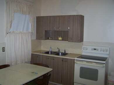 484 8th Ave, Troy, NY 12182 - photo 4