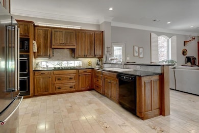 337 Cattlebaron Parc Dr, Fort Worth, TX 76108 - photo 7