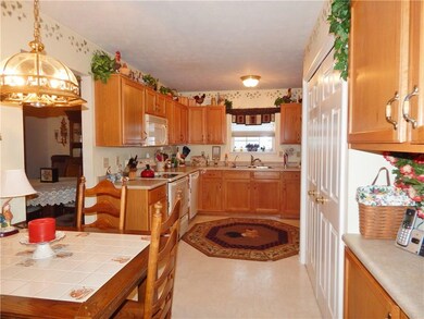 1027 Ebony Cir, Franklin, IN 46131 - photo 4