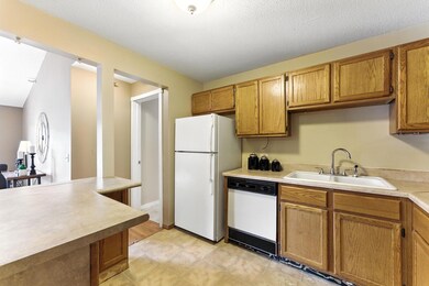 4151 Boone Ave N unit 210, New Hope, MN 55427 - photo 6