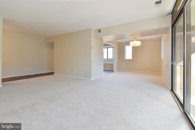 1667 Parkcrest Cir unit 200, Reston, VA 20190 - photo 5