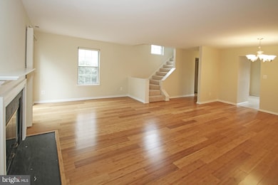 4163 Pleasant Meadow Ct unit 97A, Chantilly, VA 20151 - photo 4