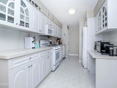 11 Cooper Terrace unit 51, Staten Island, NY 10314 - photo 6