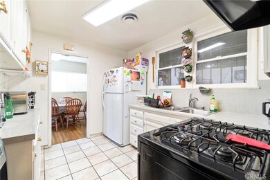 934 E 119th St, Los Angeles, CA 90059 - photo 6