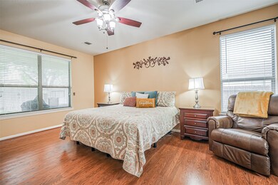 4201 Leisure Ln, Pearland, TX 77584 - photo 5