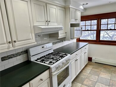 319 Wheatfield St unit 3rd floor, North Tonawanda, NY 14120 - photo 7