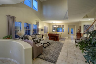 #2 ENTRY LIVING