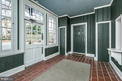 212 Stony Run Ln unit 1B, Baltimore, MD 21210 - photo 2