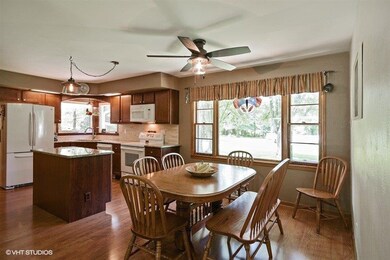 8806 Lee St, Crown Point, IN 46307 - photo 4