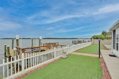 31 Freshwater Dr, Palm Harbor, FL 34684 - photo 2