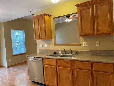 12 Hartlepool Dr, Bella Vista, AR 72715 - photo 3