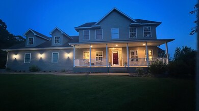 •2510 40th night.jpeg