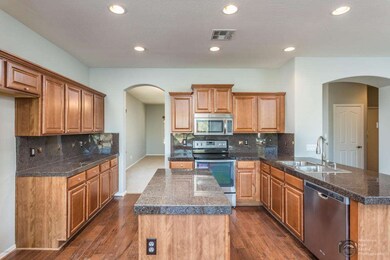 Large Kitchen with Island