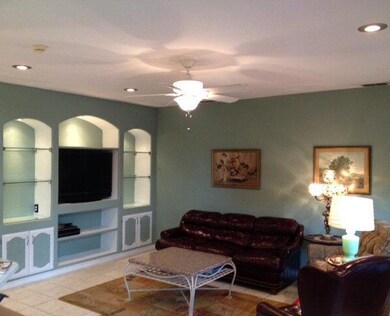 1413 Wildwood Dr, Weslaco, TX 78596 - photo 2