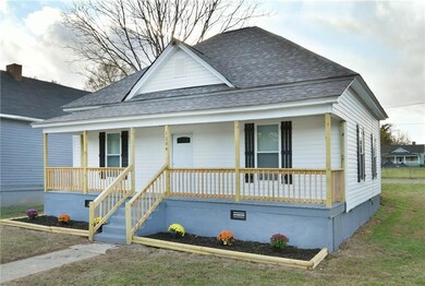 1204 4th St, Statesville, NC 28677 - photo 3