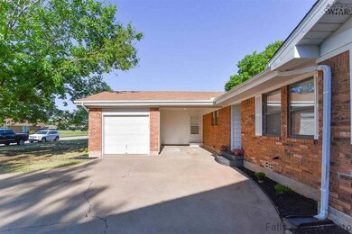 1614 Bert Dr, Wichita Falls, TX 76302 - photo 2