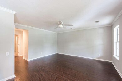 3248 Queensgate Way Mount-small-004-14-D
