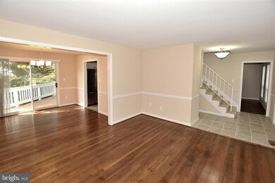 10211 Marshall Pond Rd, Burke, VA 22015 - photo 3