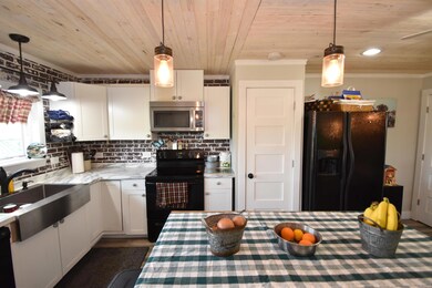 933 A T Dean Rd, Harrodsburg, KY 40330 - photo 3