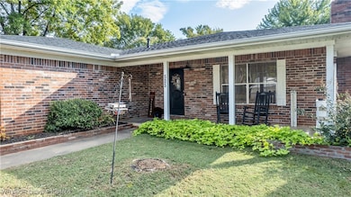 505 Juniper Ln, Muldrow, OK 74948 - photo 3