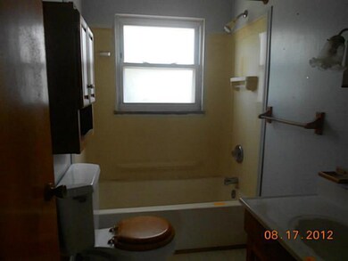 626 Roth Ave, Columbus, OH 43228 - photo 7