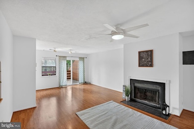 7505 Weather Worn Way unit E, Columbia, MD 21046 - photo 5