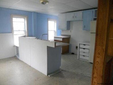 10 Bleeker St, Corinth, NY 12822 - photo 6