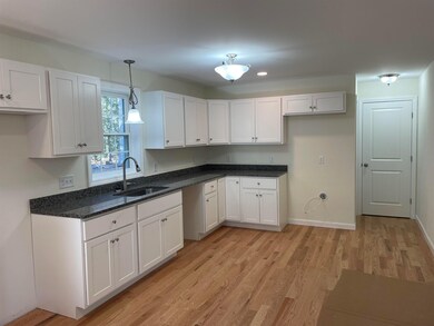 21 Ida Cir unit 310-4, Rochester, NH 03868 - photo 2