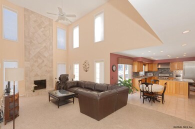25 Pinecrest Dr, Schenectady, NY 12309 - photo 5