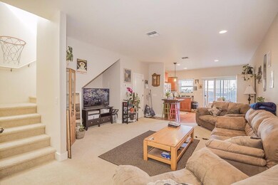 241 Daisy Creek Village Dr, Central Point, OR 97502 - photo 4