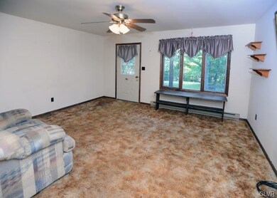 233 Majestic Dr, Chestnuthill Township, PA 18353 - photo 5