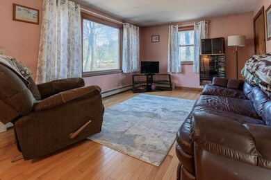 17 Lita Ln, Newmarket, NH 03857 - photo 7