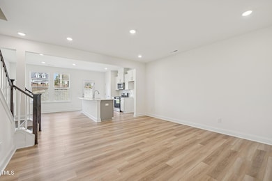 918 Kensley Grove Ln unit 66, Fuquay-Varina, NC 27526 - photo 6